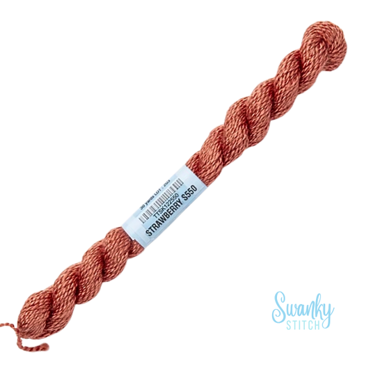 Essentials Skeins 550 Strawberry