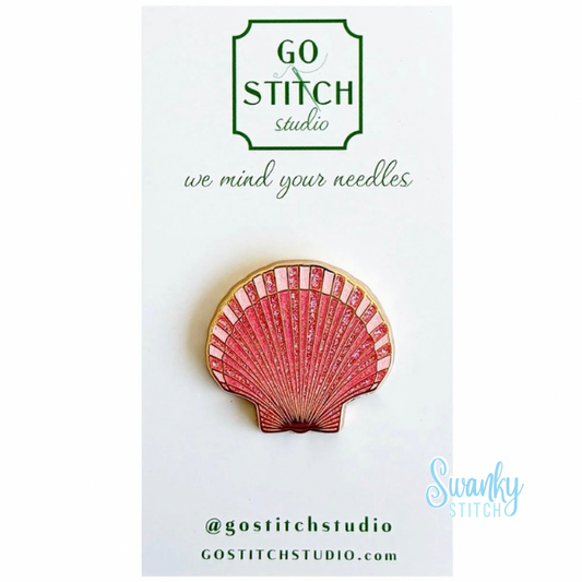 Pink Glitter Scallop Needle Minder