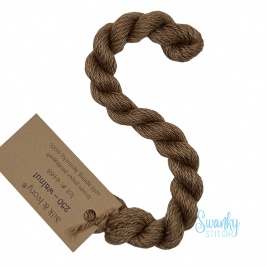 Silk & Ivory 250 Walnut